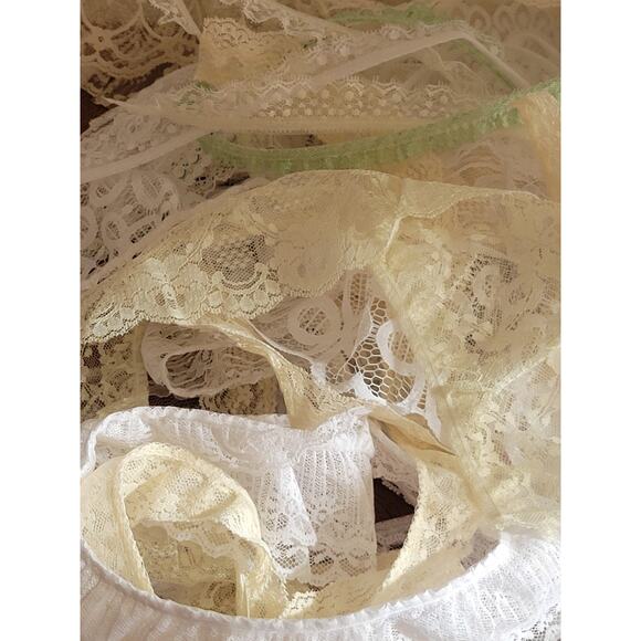 Lot of 27 Yards Assorted White Floral Lace Junk Journal Scrap booking Arts Craft - Picture 7 of 11